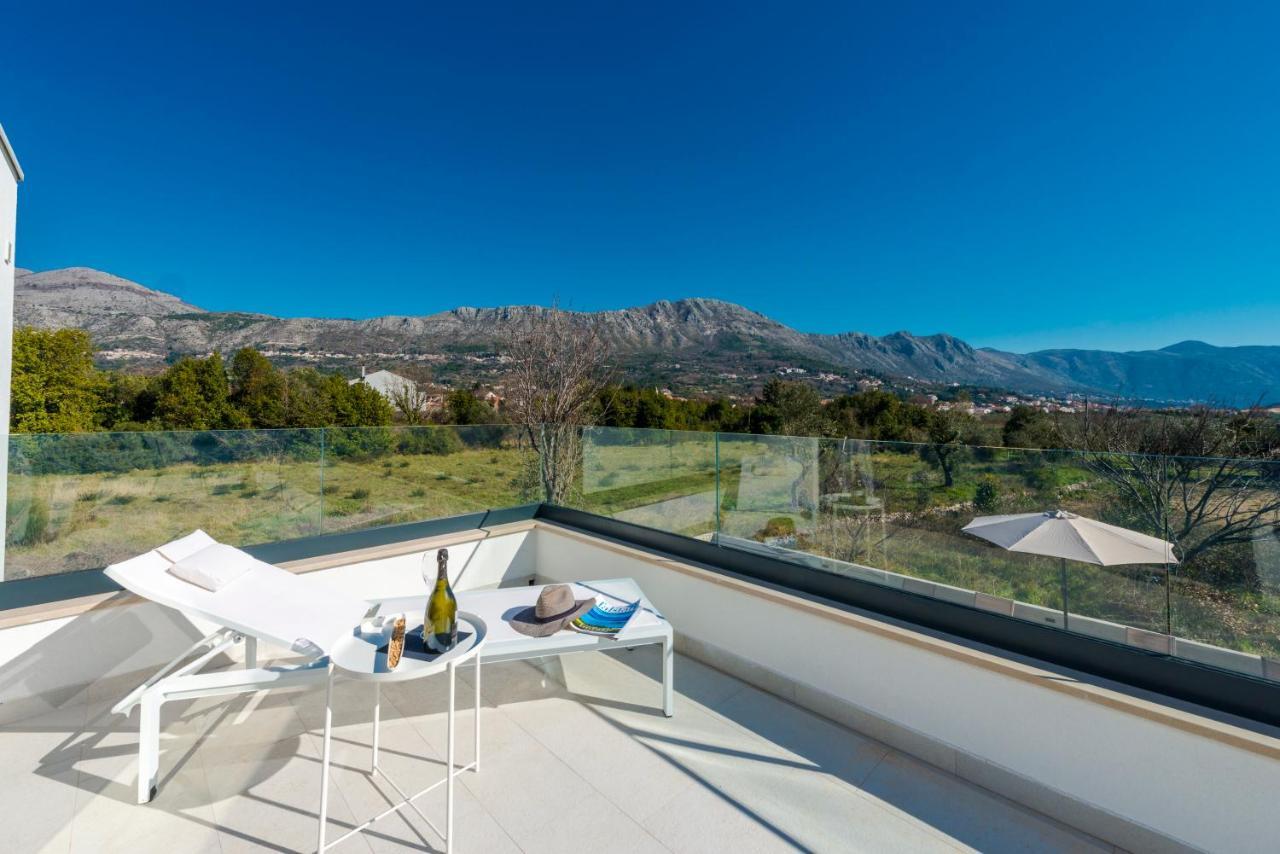 Villa Invigo - Brand New Private Pool Villa Млини Экстерьер фото