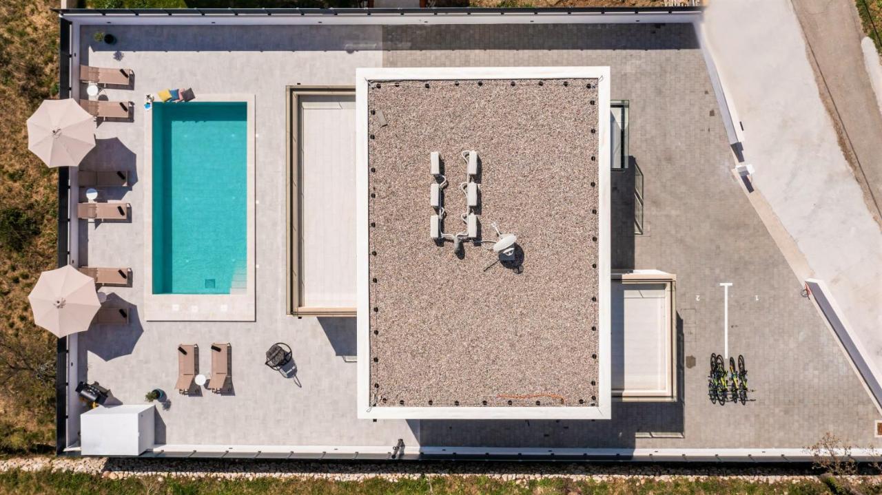 Villa Invigo - Brand New Private Pool Villa Млини Экстерьер фото