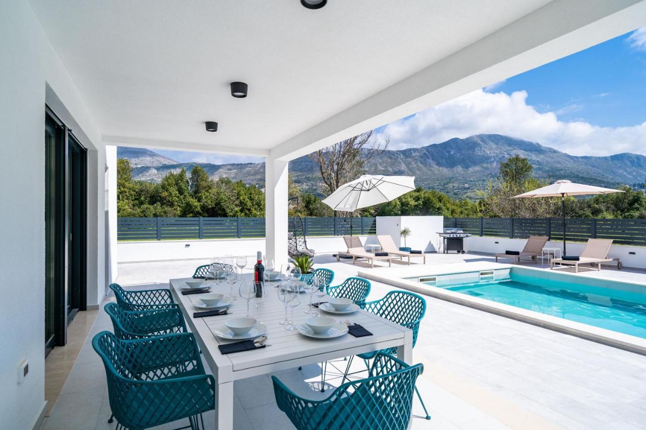 Villa Invigo - Brand New Private Pool Villa Млини Экстерьер фото