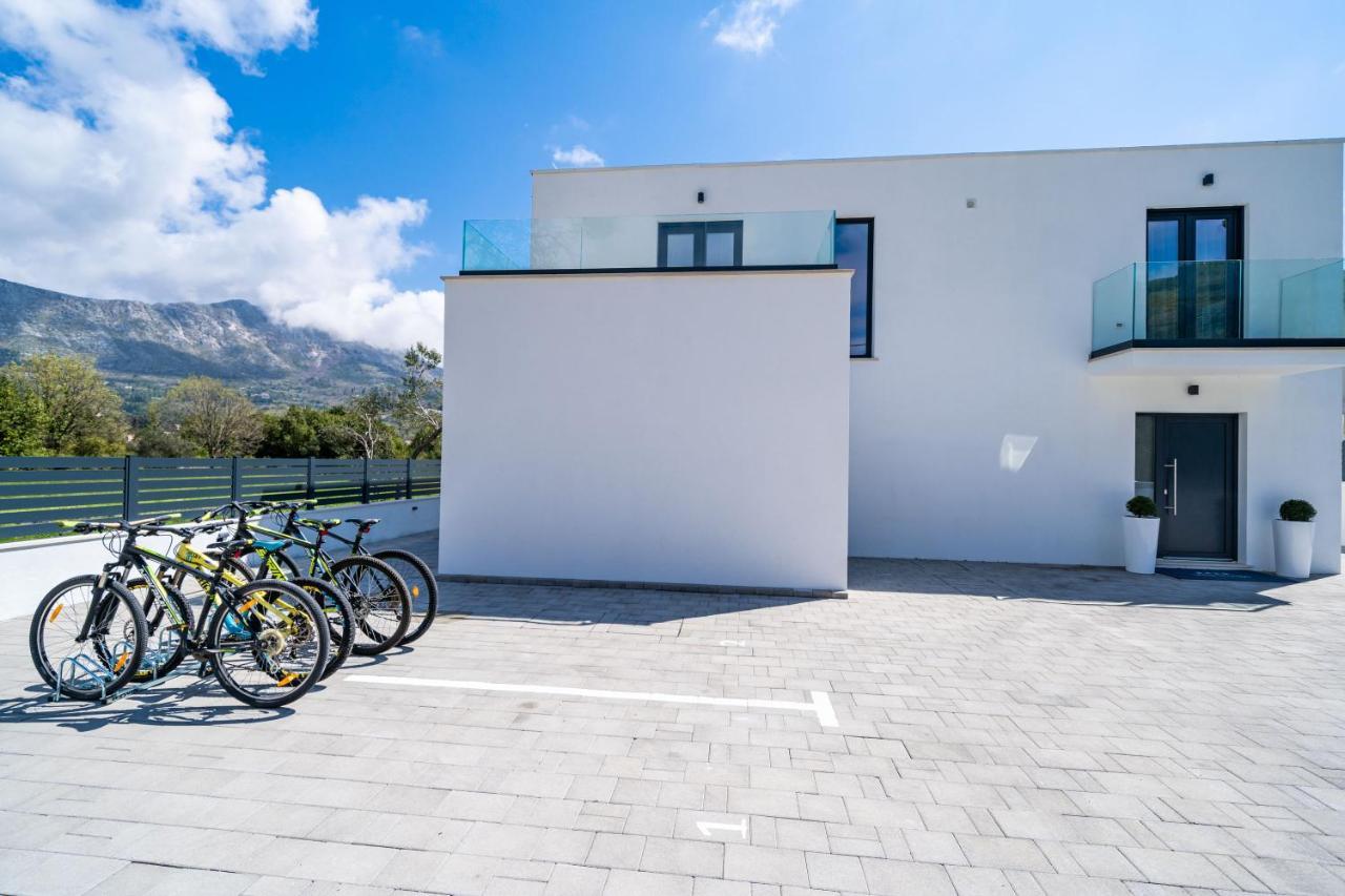 Villa Invigo - Brand New Private Pool Villa Млини Экстерьер фото